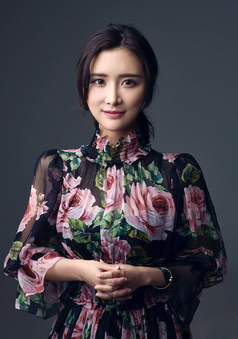 720P, Chen Yi Fa Er, singer