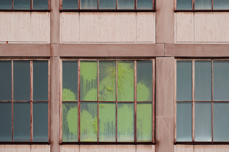 no people, pattern, day, built structure, close-up, architecture, window frame, paints, transparent, green, nuremberg, paint splat, building, wood - material
