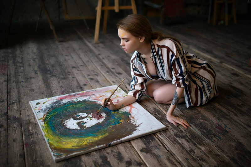 Anastasia Shcheglova, females, hairstyle, indoors, holding, sitting, paintbrush, women, creativity, one person, art and craft, palette, wood, flooring
