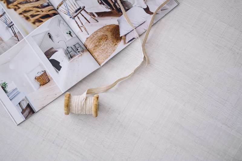paper Currency, day, magazines, home decor, preparation, still life, high angle view, choice, Coffee, 4K, kitchen utensil, food, cookie, magazine, paper