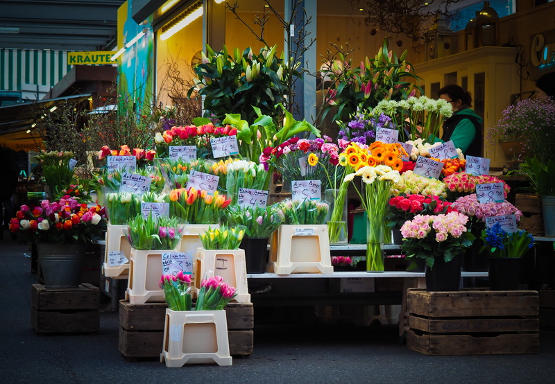 potted plant, florist, vulnerability, arrangement, farmers local market, rack, cut flowers, plant, flower market, outdoors, flowers was, market stall, business