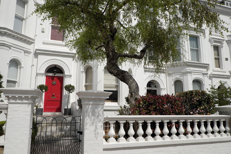 house, chelsea, courtyard, uk, built structure, building exterior, borough, tourism, summer, kensington, green, white, concrete, england, no people, balustrade