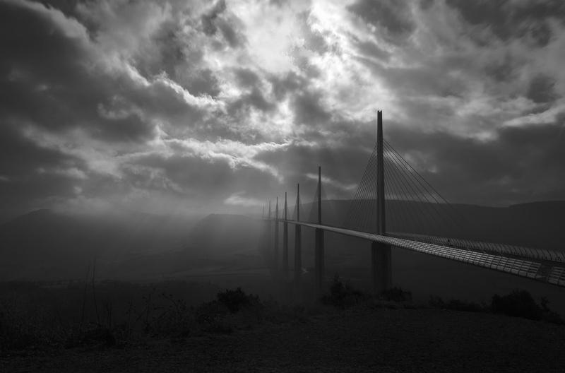 France, architecture, viaduct, clouds, daylight, 1080P, mist, Millau Viaduct, bridge, sun rays, nature, monochrome, landscape