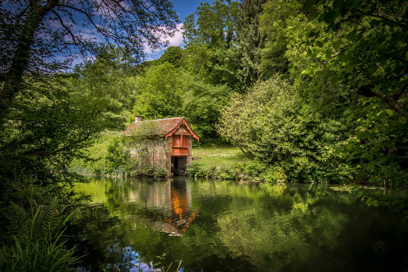 no people, water, Cotswolds, tree, The Cotswolds, nature, beauty in nature, lake, green color, 1080P, house, Stroud District, tranquil scene, scenics - nature