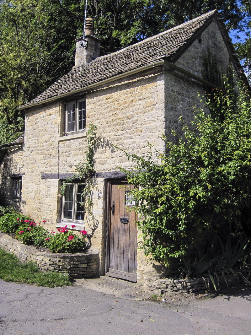 building, quaint, traditional, uk, stone, window, built structure, british, residential district, english, old, door, house, England, building exterior
