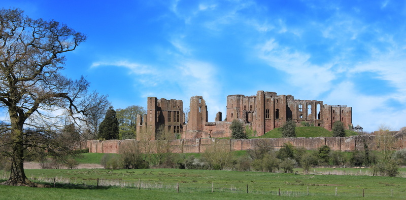 built structure, concrete, midlands, ruined, outdoors, ramparts, the past, ancient, architecture, old, field, traditional, travel, warwickshire, architectures