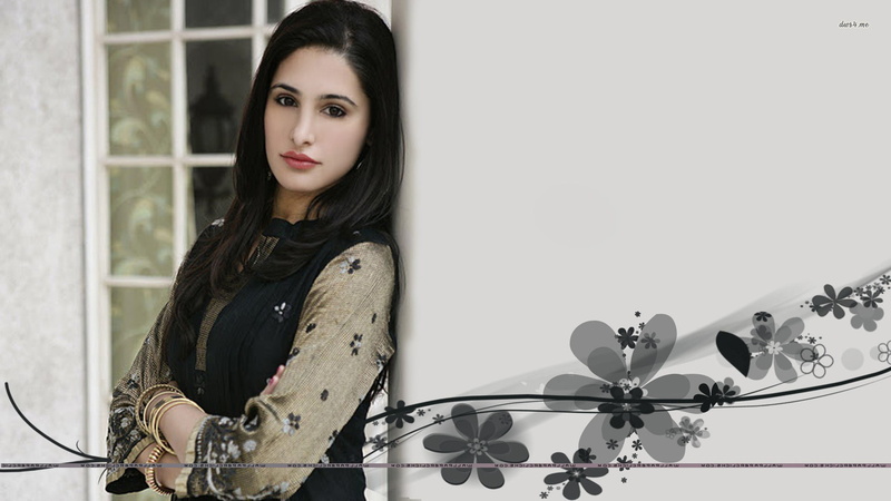1080P, waist up, beauty, long hair, Nargis Fakhri, portrait, model, front view, hair, casual clothing, lifestyles, beautiful woman, adult, hairstyle, women