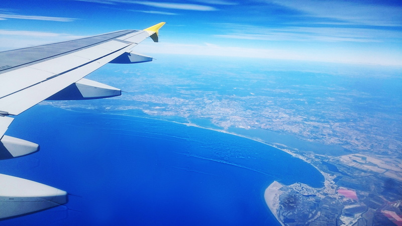 plane view, journey, flying, mode of transportation, water, mid-air, transportation, scenics - nature, motion, holiday, outdoors, Aircraft, sky, island