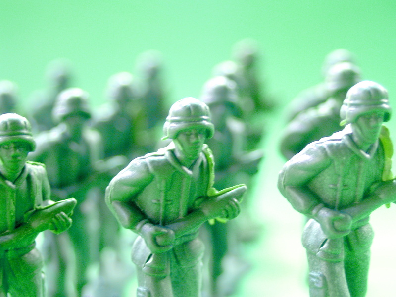 defense, plastic, toy, weapon, nature, rifle, art, creativity, display, fire, teamwork, day, gun, small, close-up, infantry, figurines, people, blur, figurine