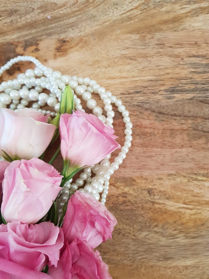 nature, still life, indoors, day, petal, wood, plant, fragility, directly above, card, vulnerability, vintage, pink color, instagram, close-up, bouquet