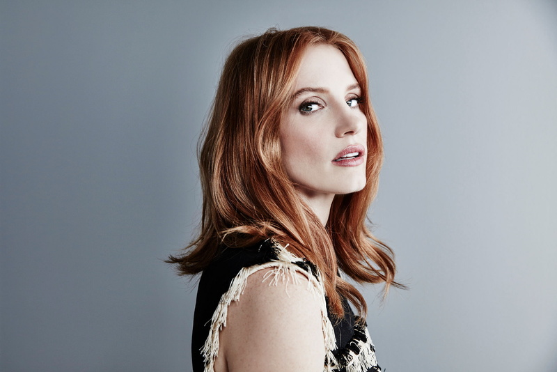 brown hair, Jessica Chastain, women, hair, beautiful woman, hairstyle, young adult, adult, fashion, indoors, gray, actress, young women, portrait, side view