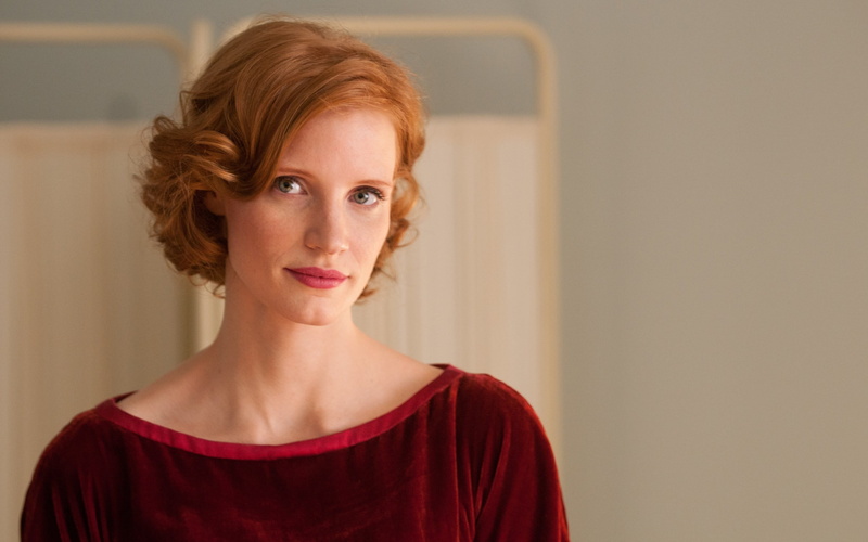 young women, redhead, lifestyles, Jessica Chastain, looking at camera, red, beauty, adult, women, casual clothing, actress, front view, indoors, hairstyle