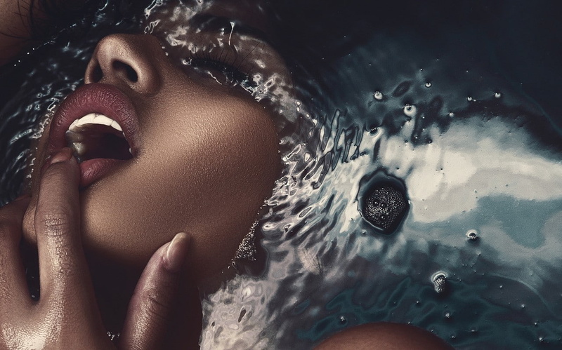 portrait, leisure activity, body part, real people, human lips, young adult, adult, indoors, lipstick, face, closed eyes, 720P, lifestyles, water, young women