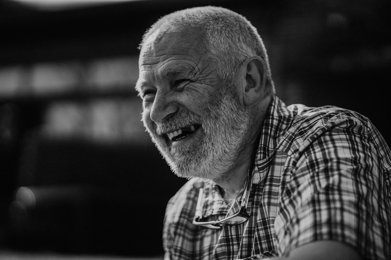 gray hair, photography, beard, finger, males, contemplation, men, granddad, top, portrait, apparel, human, 5K, facial hair, shirt, smile, photo, human body part