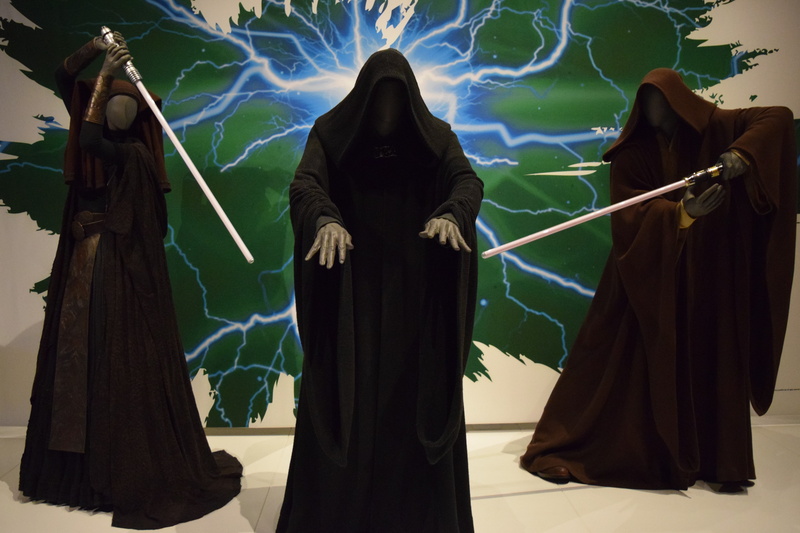 reaper, people, scifi, three, women, jedi, consumerism, fashion, male likeness, sith, starwars, human representation, grim, green color, dress, emt, indoors