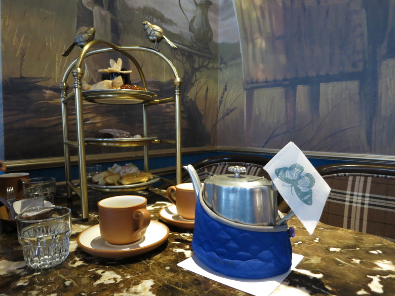 indoors, transparent, food and drink, drink, high tea, wikiproject taiwan, business, cup, glass, kitchen, container, household equipment, metal, 4K, afternoon tea