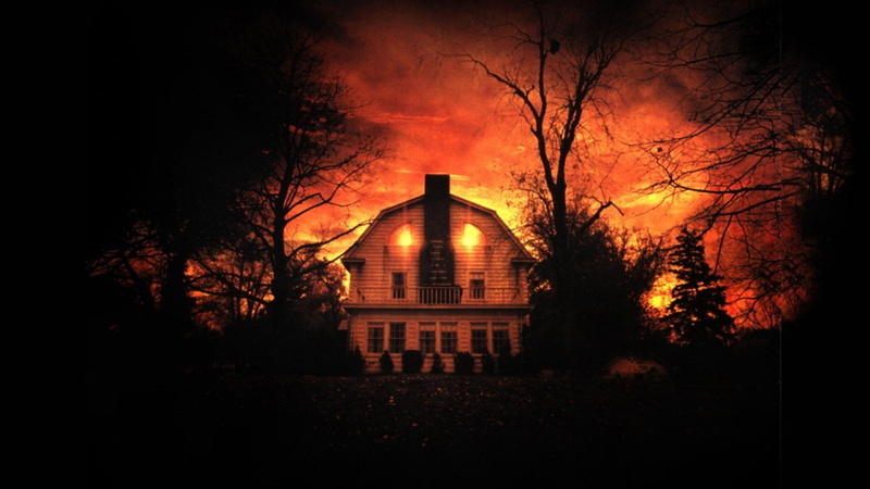 built structure, bare tree, residential district, tree, The Amityville Horror (1979), night, sky, building exterior, dark, architecture, no people, dusk