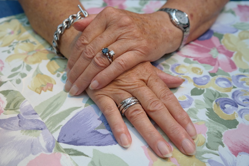 diamond, folded, jewellery, rings, old, 5K, one above the other, jewels, love, jewelry, clock, finger, adult, ring finger, married, hands, three, event