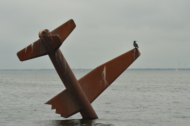 netherlands, day, crash, war, horizon, commemorate, sea, death, army, aviator, monument, metal, more, harderwijk, outdoors, anchor - vessel part, veluwe