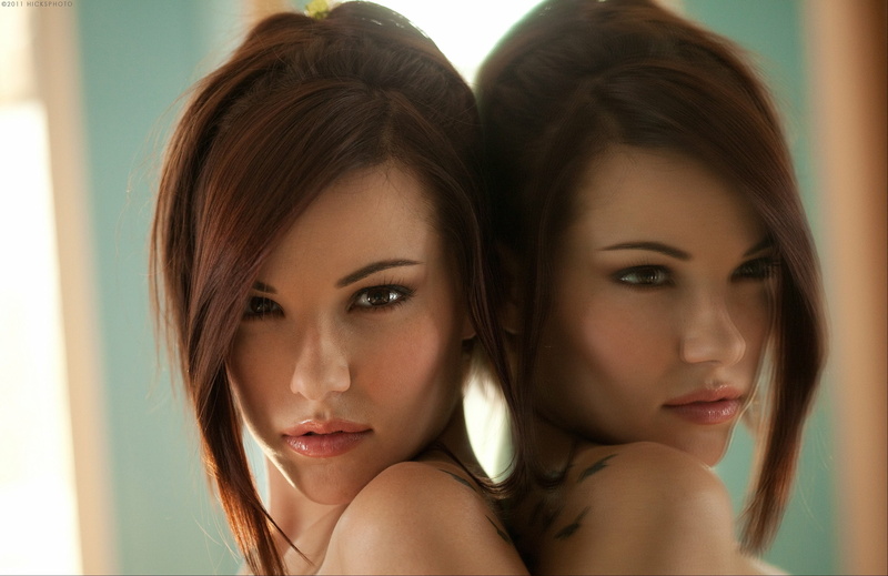 lipstick, women, Elizabeth Marx, girl, pink, s, eyes, mirror, cute, elizabeth, tattoo, 2K, marx, face, Brunette