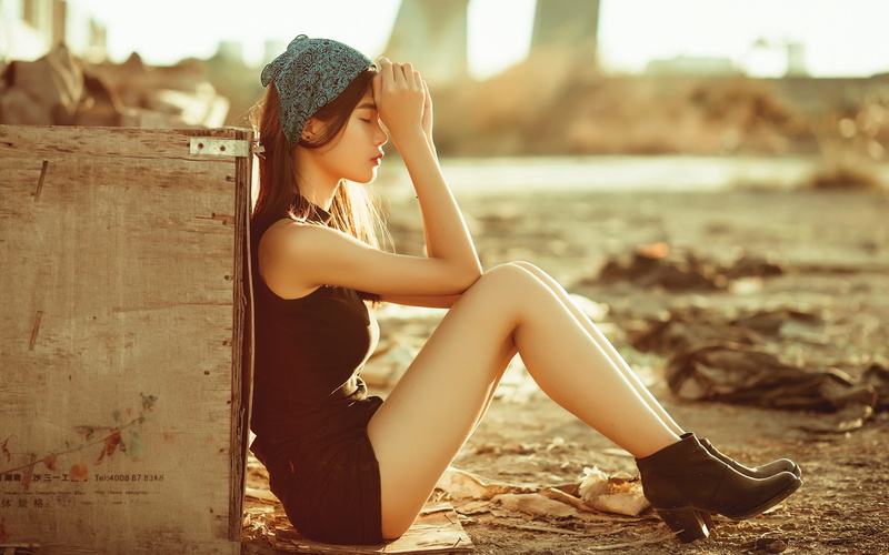 shorts, top, eyes, short, sitting, black, women, model, sleeveless, asian, 2K, s, closed, closed eyes