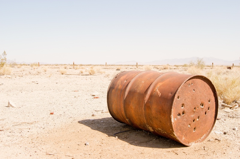 no people, day, cylinder, daytime, sand, old, sunlight, copy space, nature, rusty, outdoors, land, metal, abandoned, barrel, rusty barrel, brown, environment
