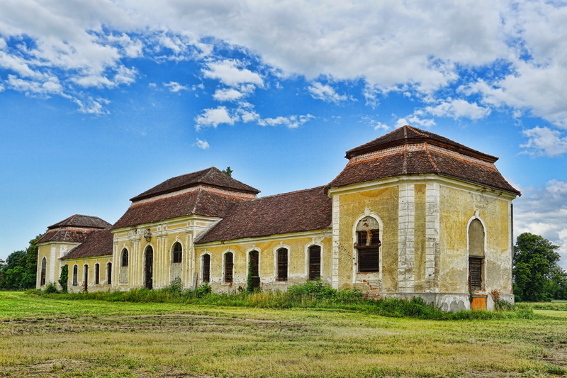 no people, masonry, built structure, leave, building, religion, history, the past, old, field, plant, building exterior, sky, home, bullet holes, cloudy