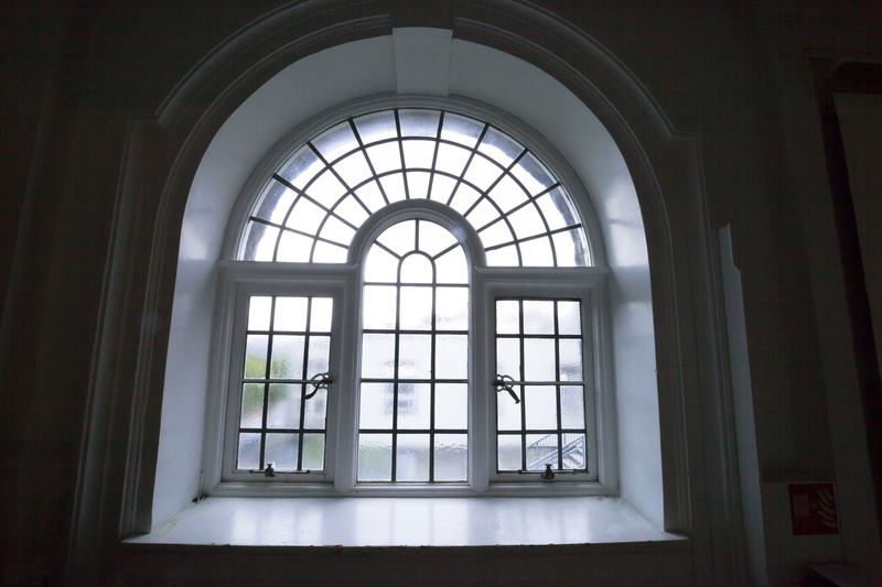 window, sunlight, nature, glass - material, shape, indoors, no people, low angle view, ceiling, reflection, framed, old, door, arch, antique, architecture