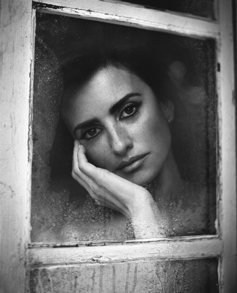 monochrome, long hair, Penelope Cruz, women, portrait display, face, glass, 720P, Vincent Peters, window, actress, water drops, hands