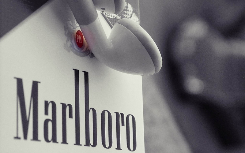 focus on foreground, hospital, pack, cigarettes, cigarette, technology, close-up, telephone, brand, marlboro, social issues, selective focus, white, connection
