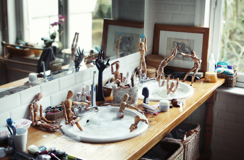 day, kitchen, still life, table, household equipment, domestic room, business, no people, chair, brown, focus on foreground, absence, figures, room, window