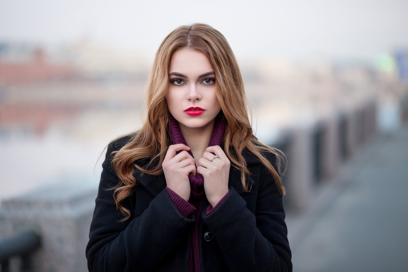 clothing, beauty, fashion, hairstyle, looking at camera, adult, portrait, face, beautiful people, beautiful woman, red lipstick, one person, contemplation