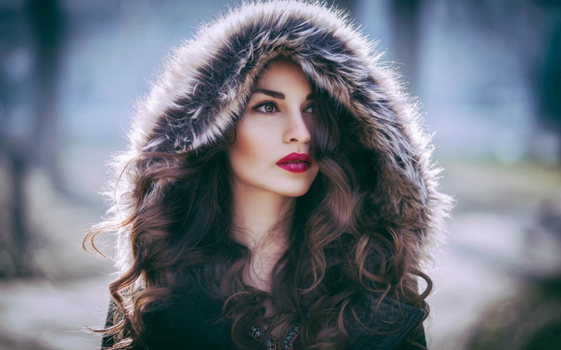 portrait, auburn hair, beautiful woman, 1080P, young women, warm clothing, one person, brown eyes, body part, women outdoors, women, long hair, fashion