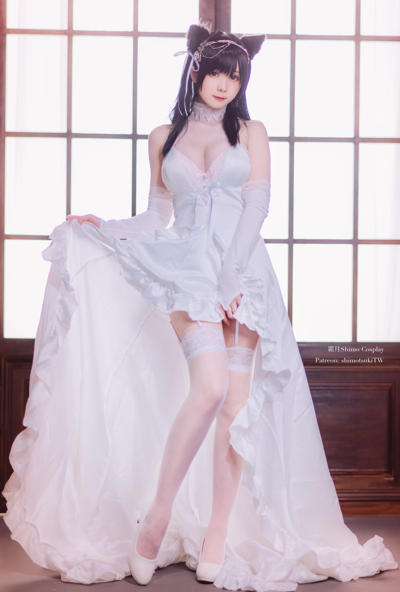 brunette, white clothing, stockings, white stockings, 5K, Asian, Atago (Azur Lane), video game girls, high heels, vertical, women, cosplay, women indoors