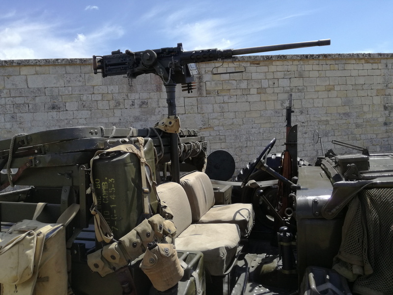 history, military, group of people, government, american, former, armed forces, Machine Gun, built structure, military vehicle, Weapon, Army, day, no people
