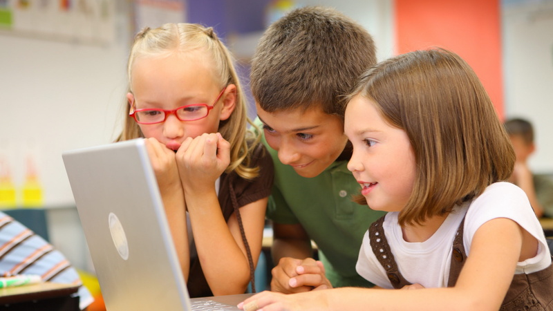 childhood, student, females, connection, sitting, offspring, computer, girls, technology, school, children, watching, desk, using computer, learning, education