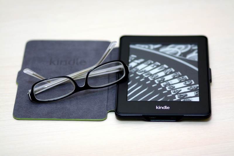 fire, portability, case, reading, glasses, personal accessory, focus on foreground, learning, display, page, electronic, device, screen, kindle, paper white