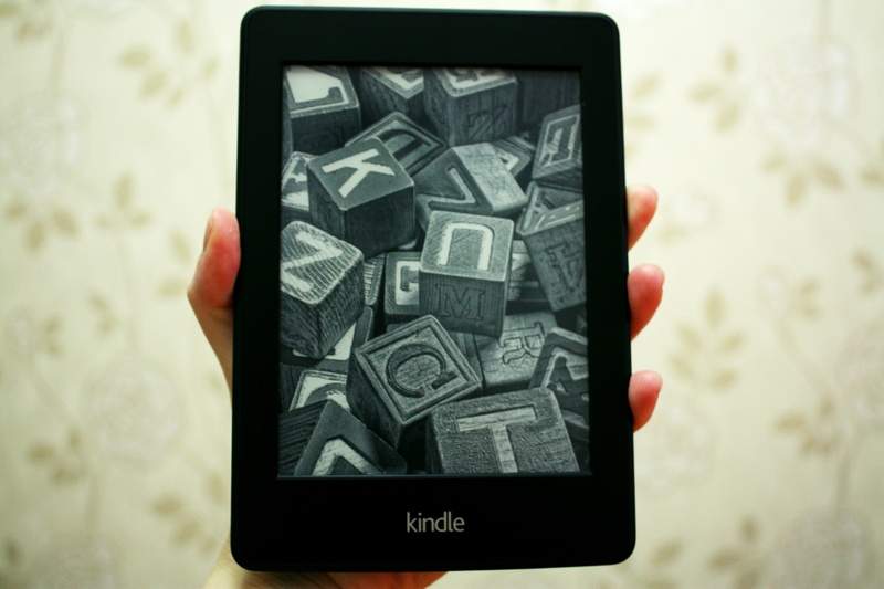 human hand, touchscreen, close-up, e, land, communication, information, indoors, holding, digital, single object, reader, hand, digital tablet, boor, screen