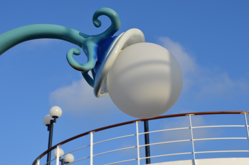 art, metal, street light, nature, balloon, msc cruises, 2K, blue, arts culture and entertainment, architecture, lighting, lamppost, outdoors, equipment