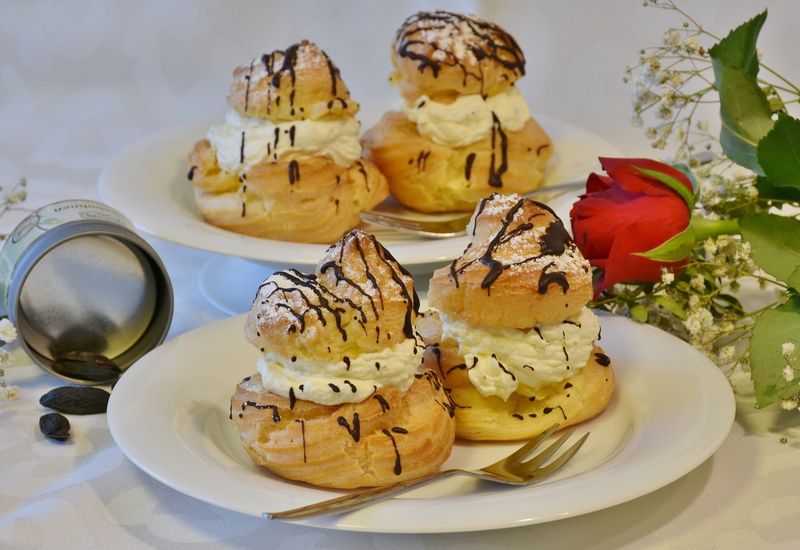 baked, whipped cream, indulgence, benefit from, coffee time, hand made sweets, still life, christmas, pastries, choux pastry, eat, no people, kitchen, baked goods