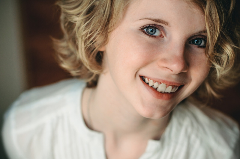 beautiful woman, human teeth, young adult, Mo, headshot, portrait, happiness, adult, cheerful, human face, indoors, white shirt, looking at camera, momorozov