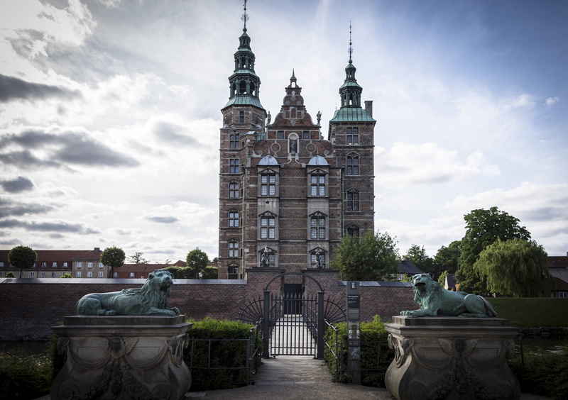 no people, famous, tourist, tourism, cityscape, old, capital, statue, tree, travel destinations, danish, sky, town, landmark, city, day, built structure