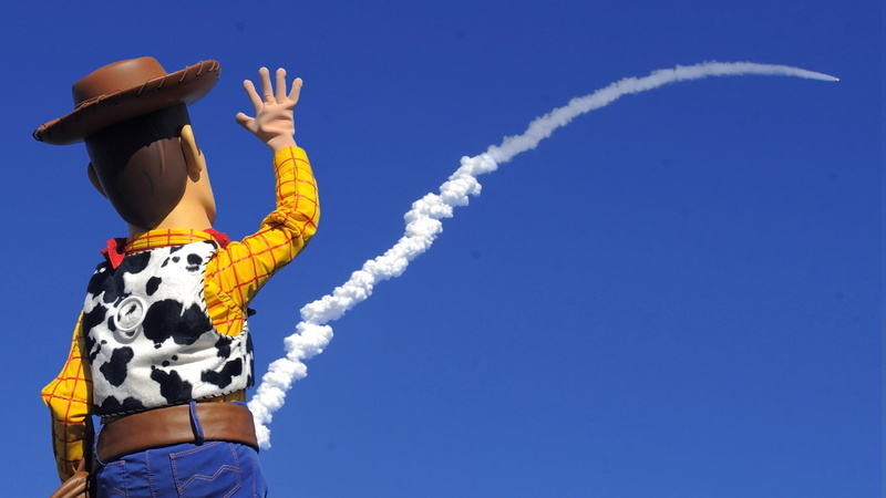 blue, clothing, arms raised, one person, human body part, Sheriff Woody, sky, limb, 2K, human limb, sunny, hand, vapor trail, day, humor, adult, sport