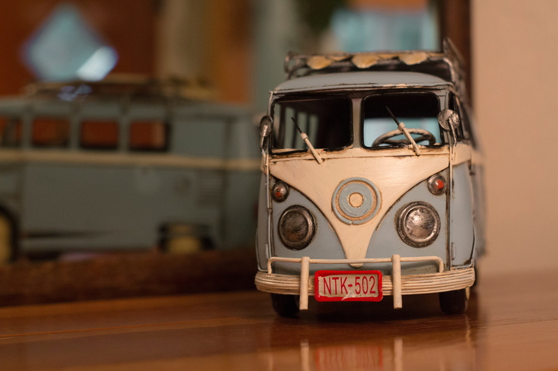 day, focus, car, photography, brown, robot, focus on foreground, railway, toy car, selective, die, nostalgia, indoors, closeup, motor vehicle, toy, transportation