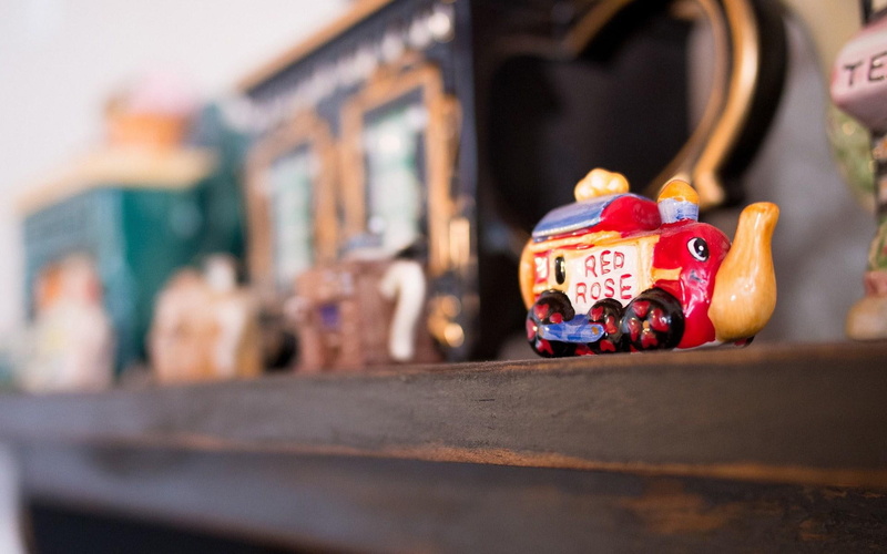 1920x1200, hd, decor, ceramic, yellow, black, train, red, 1080P, toy