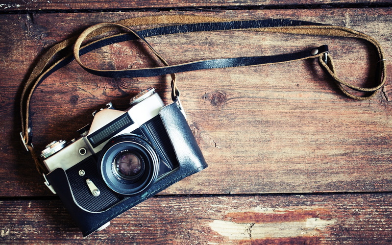 nostalgia, photographic equipment, retro styled, wooden surface, wood - material, indoors, leather, camera - photographic equipment, silver, case, eyeglasses