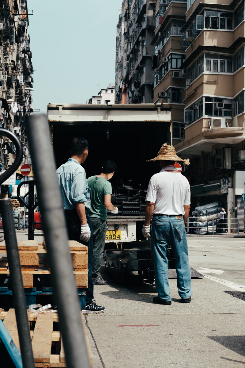 asian, lifestyles, transportation, tourism, urban life, hong kong, frames, color, urban, daytime, two people, rise, architecture, person, men, outdoors