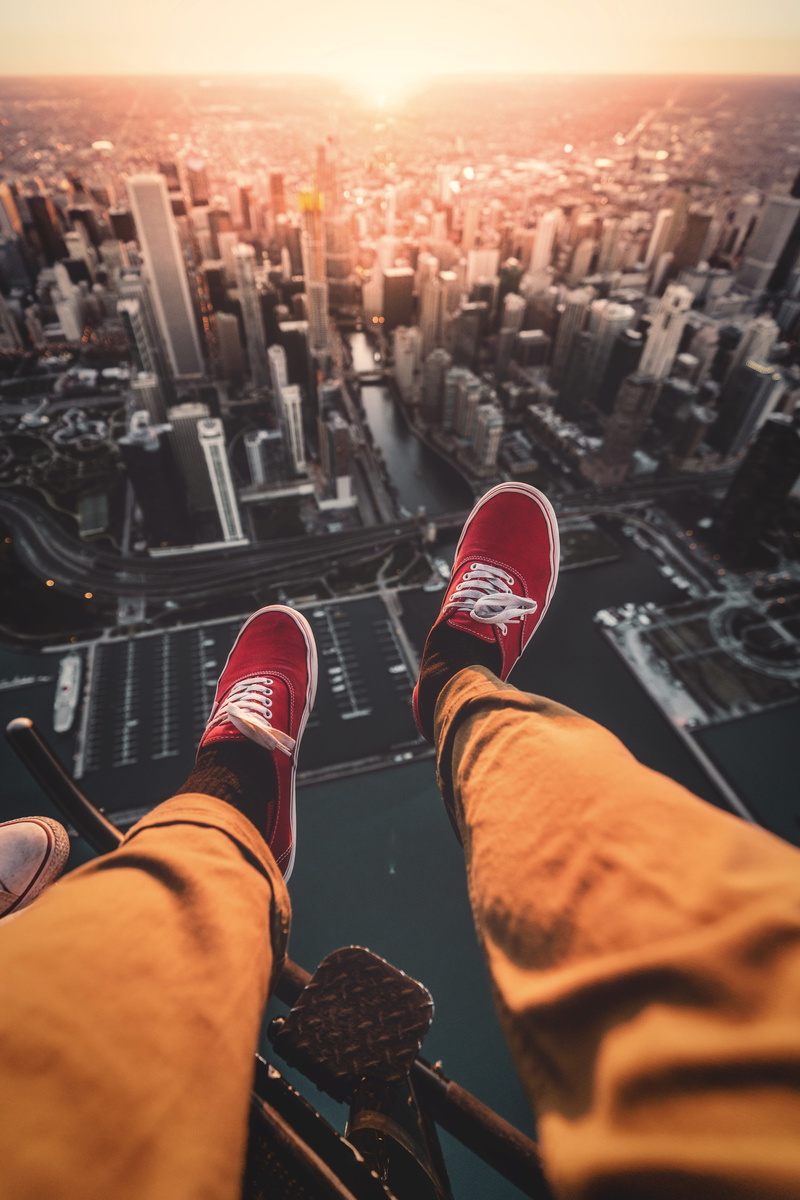 men, nature, 5K, lifestyles, human body part, landscape, leisure activity, downtown chicago, vans, golden hour, Helicopter Photography, skyscrapers, personal perspective