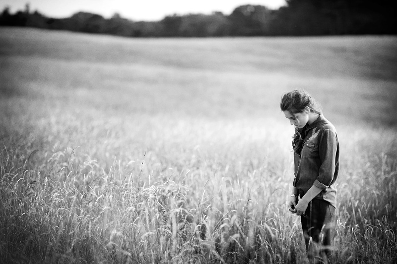 day, rural scene, land, Birdy, lifestyles, monochrome, three quarter length, women, outdoors, young adult, beauty in nature, focus on foreground, field