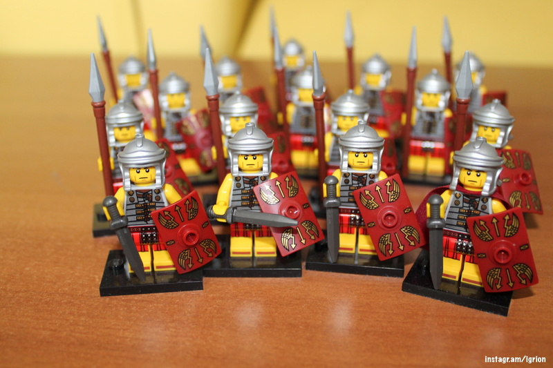 technology, selective focus, Rome, plastic, LEGO, collection, wood - material, Legionnaires, red, art and craft, large group of objects, focus on foreground